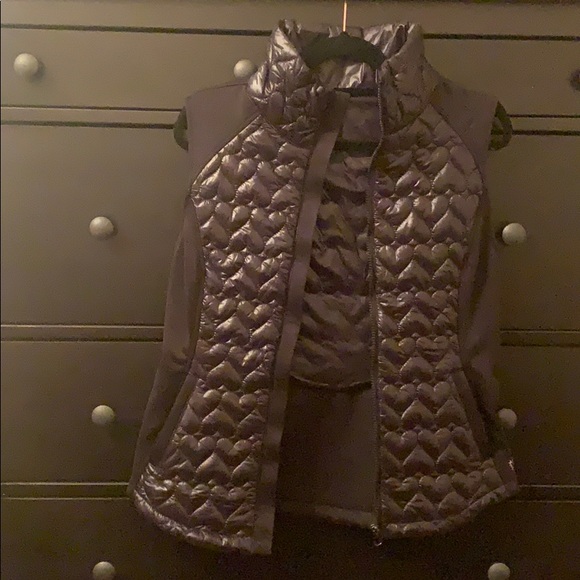 Betsey Johnson Performance Vest never worn! - Picture 2 of 4